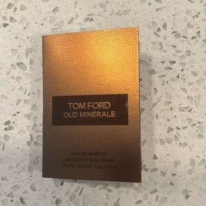 TOM FORD OUD MINÉRALE EAU DE PARFUM